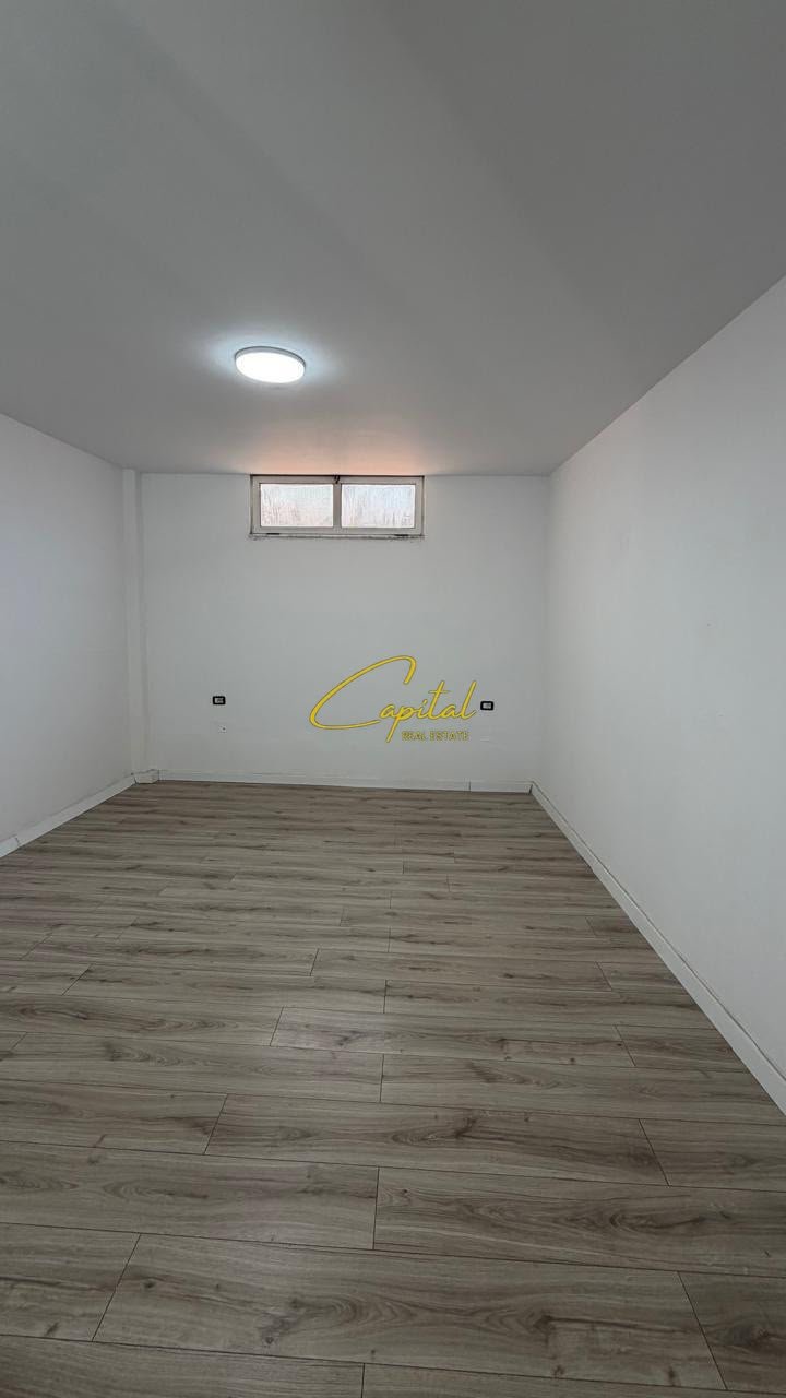 WhatsApp Image 2026-07-06 at 2.11.48 PM (3) ZYRE ME QIRA 130 M2 ISH EKSPOZITA 80.000 LEKE