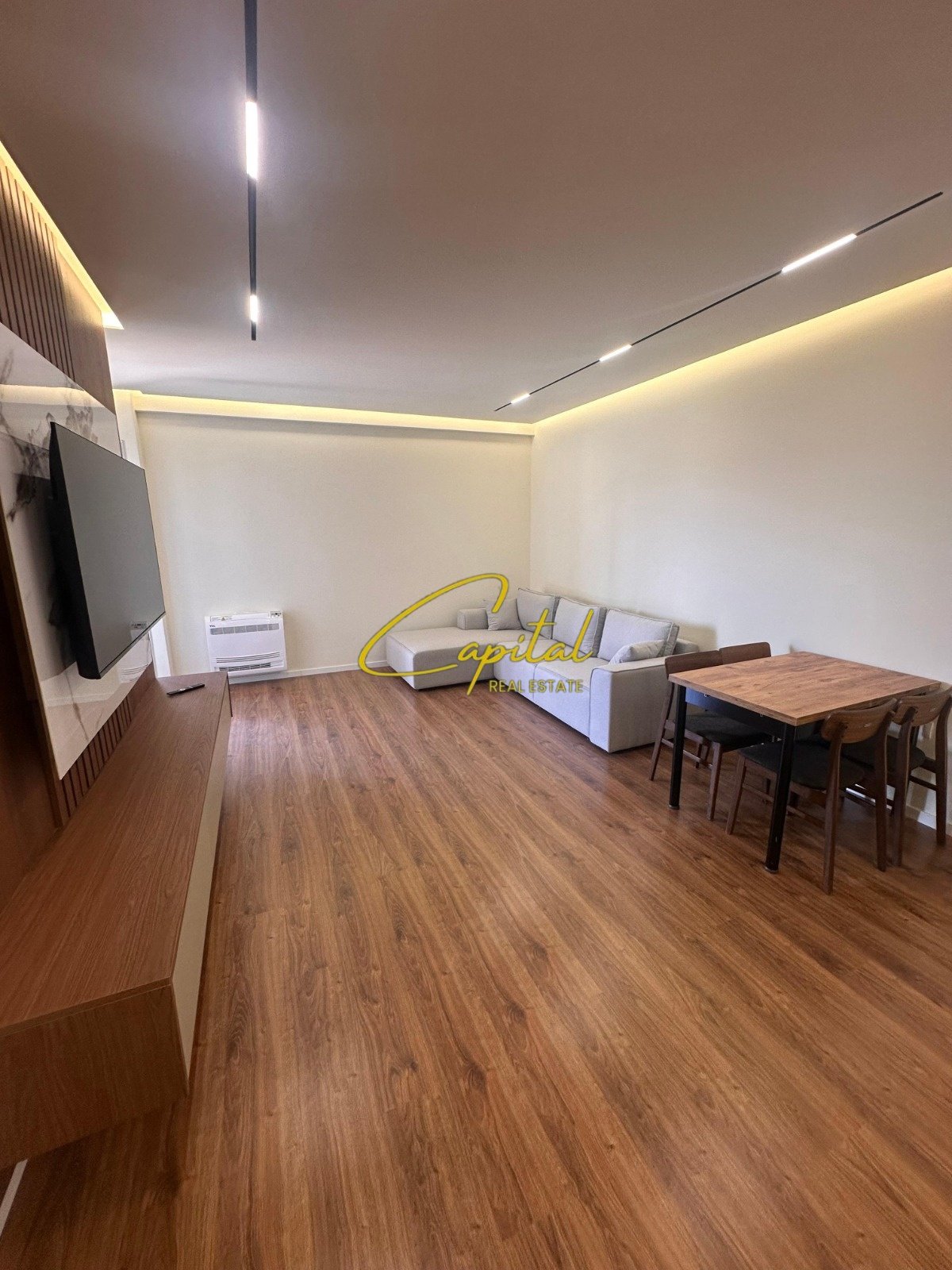 APARTAMENT ME QIRA 2+1 LAPRAKE 1000 EURO