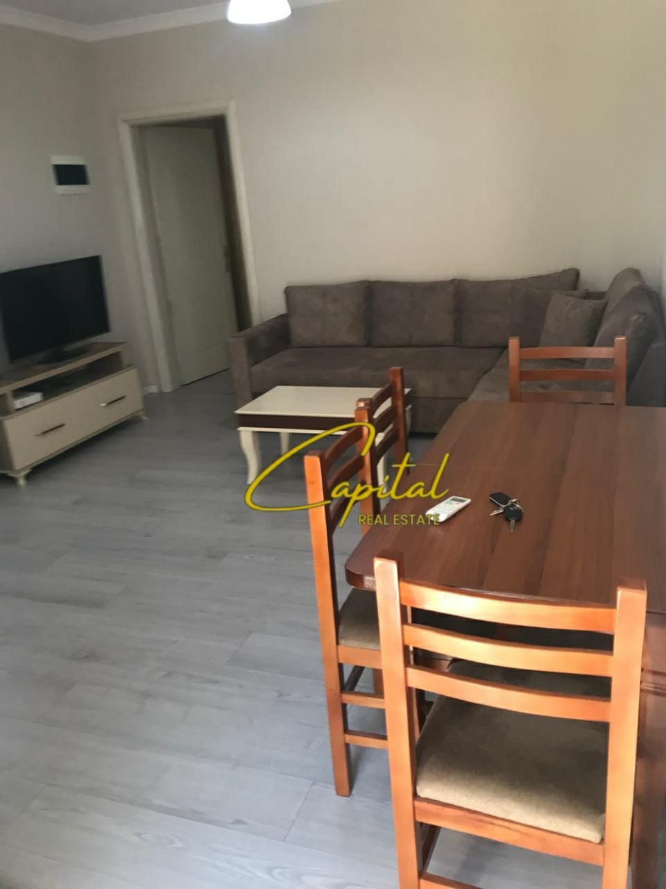 APARTAMENT ME QIRA 1+1 ISH TREGU ELEKTRIK 40.000 LEKE