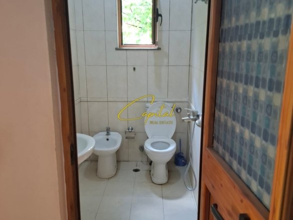 SHITET APARTAMENT 4+1+2 RRUGA E KAVAJES 245.000 EURO