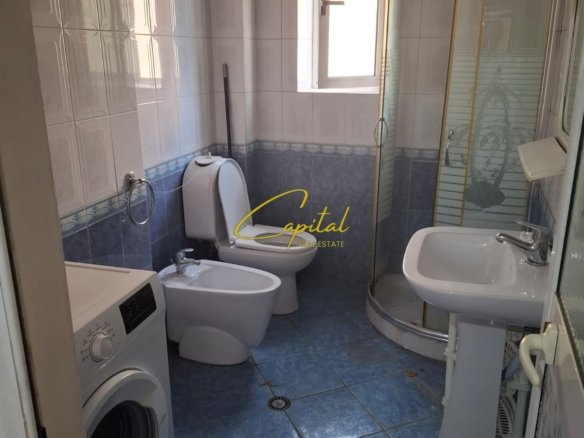 SHITET APARTAMENT 4+1+2 RRUGA E KAVAJES 245.000 EURO