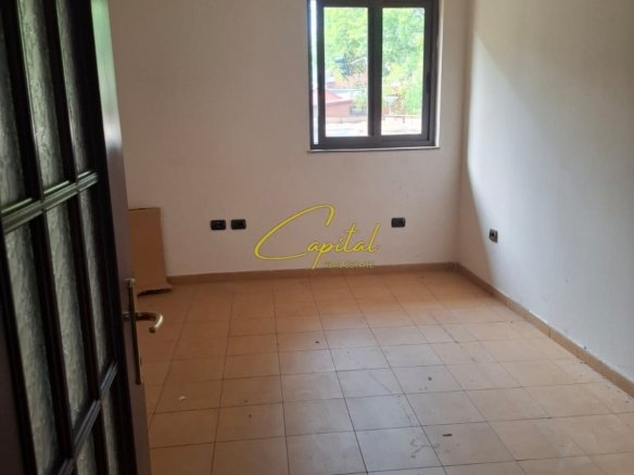 SHITET APARTAMENT 4+1+2 RRUGA E KAVAJES 245.000 EURO