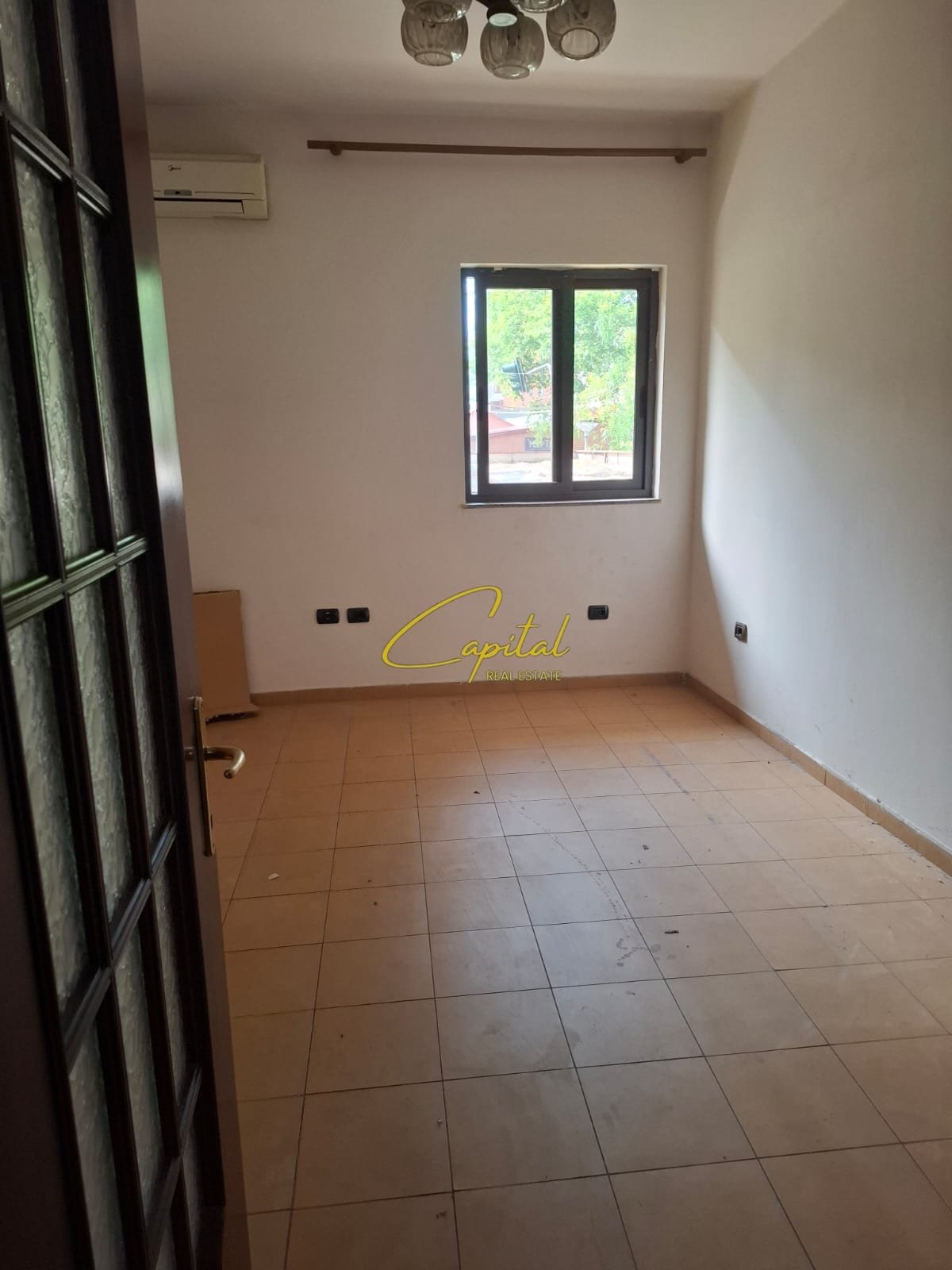 WhatsApp Image 2026-07-07 at 11.25.54 AM (2) SHITET APARTAMENT 4+1+2 RRUGA E KAVAJES 245.000 EURO