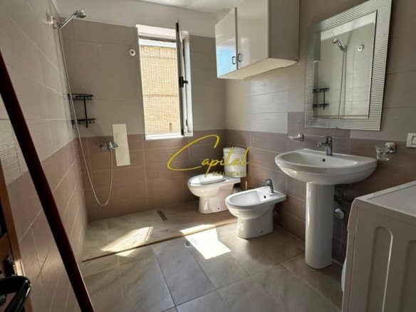 SHITET APARTAMENT 2+1 ALI DEMI 12.300.000 LEKE