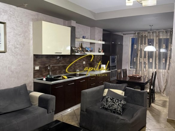 APARTAMENT ME QIRA 2+1 21 DHJETORI 600 EURO