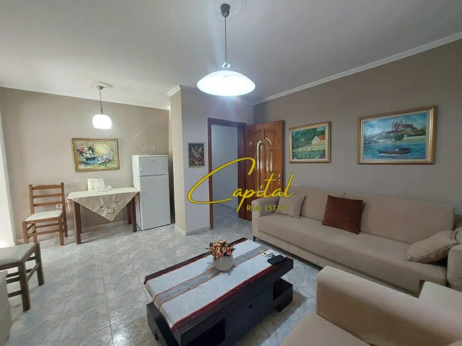 APARTAMENT ME QIRA 1+1 RRUGA E ELBASANIT 50.000 LEKE