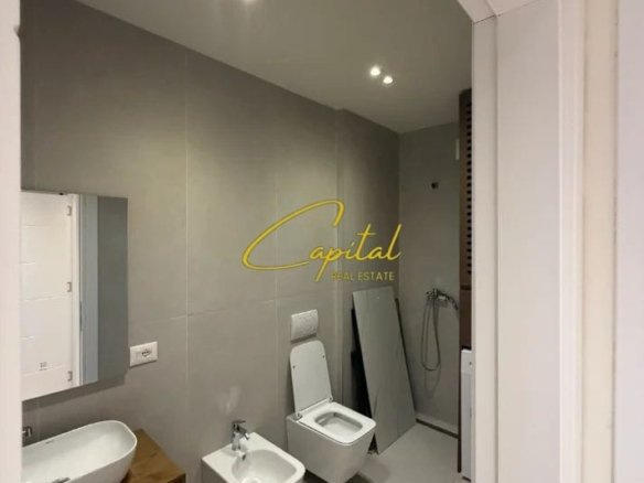 APARTAMENT ME QIRA 3+1+2 RRUGA JORDAN MISJA 1.100 EURO