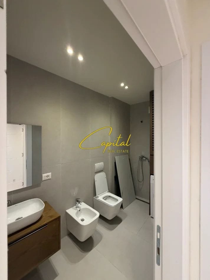 APARTAMENT ME QIRA 3+1+2 RRUGA JORDAN MISJA 1.100 EURO