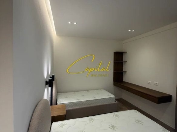 APARTAMENT ME QIRA 3+1+2 RRUGA JORDAN MISJA 1.100 EURO