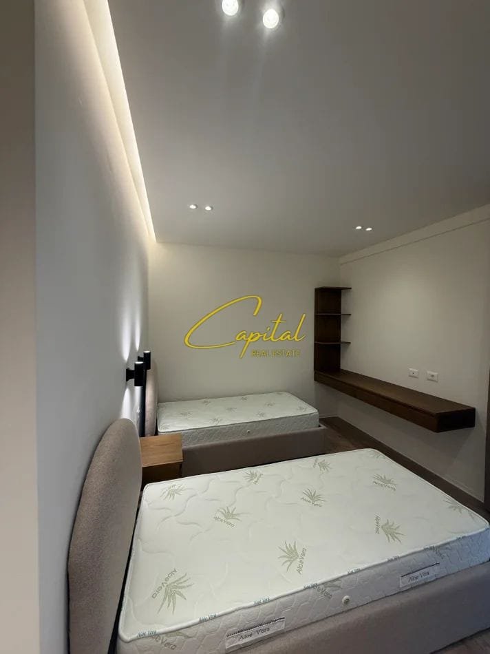 APARTAMENT ME QIRA 3+1+2 RRUGA JORDAN MISJA 1.100 EURO