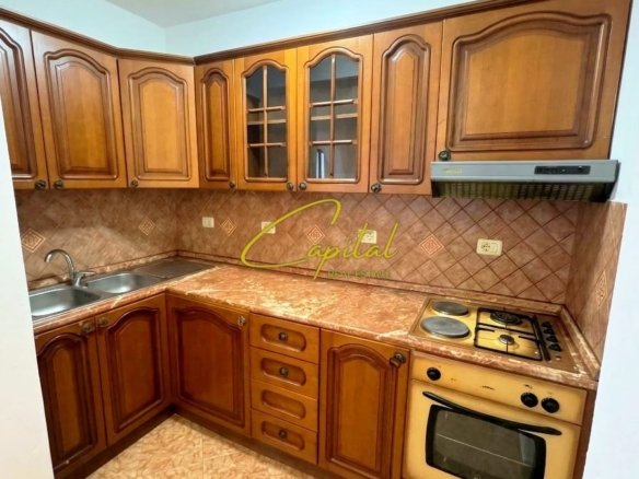 APARTAMENT ME QIRA 1+1 KINOSTUDIO 40.000 LEKE