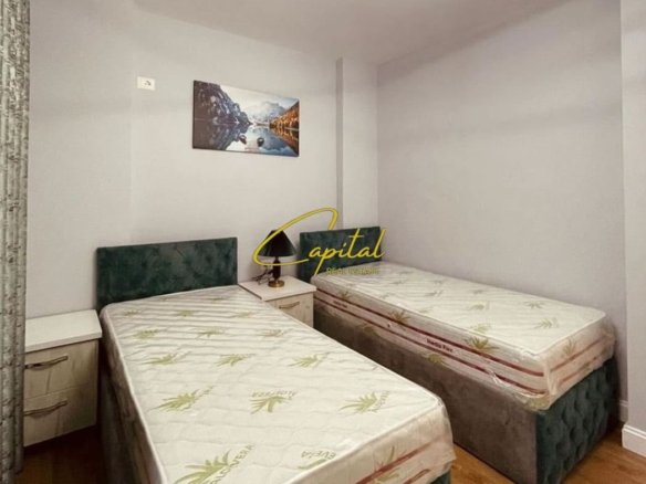 APARTAMENT ME QIRA 2+1 21 DHJETORI 73.000 LEKE