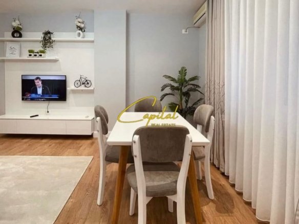 APARTAMENT ME QIRA 2+1 21 DHJETORI 73.000 LEKE