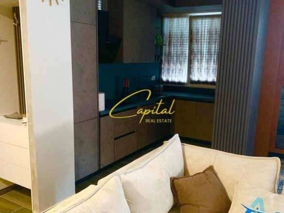 APARTAMENT ME QIRA 3+1 RRUGA E DIBRES 100.000 LEKE