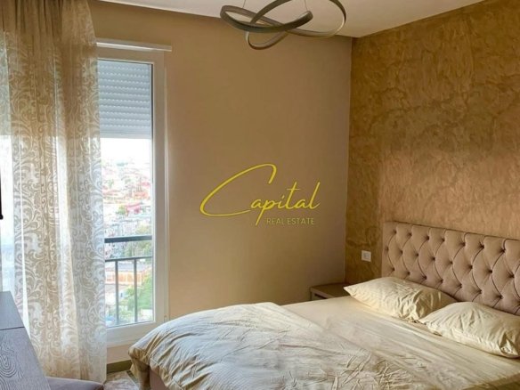 APARTAMENT ME QIRA 3+1 RRUGA E DIBRES 100.000 LEKE
