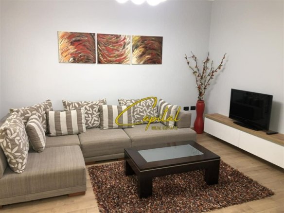 APARTAMENT ME QIRA 1+1 MYSLYM SHYRI 60.000 LEKE