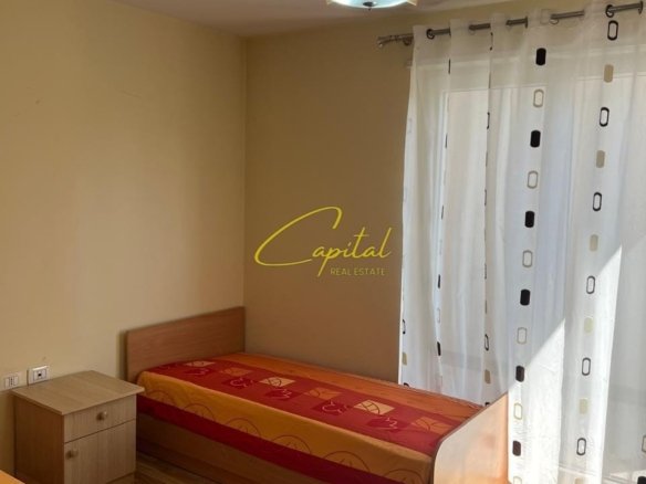 APARTAMENT ME QIRA 2+1 PAZARI I RI 700 EURO
