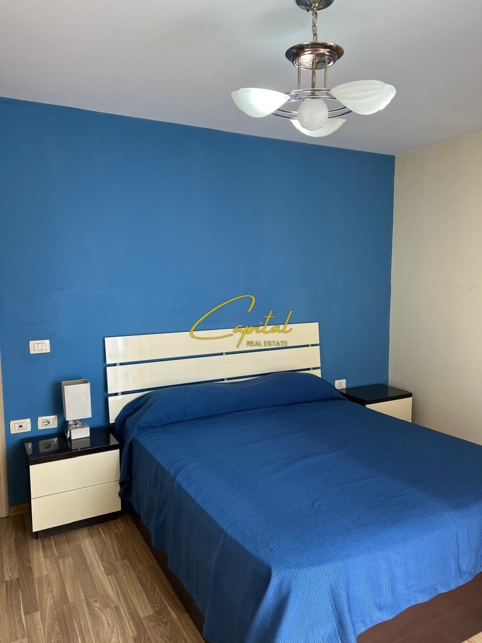 APARTAMENT ME QIRA 2+1 PAZARI I RI 700 EURO