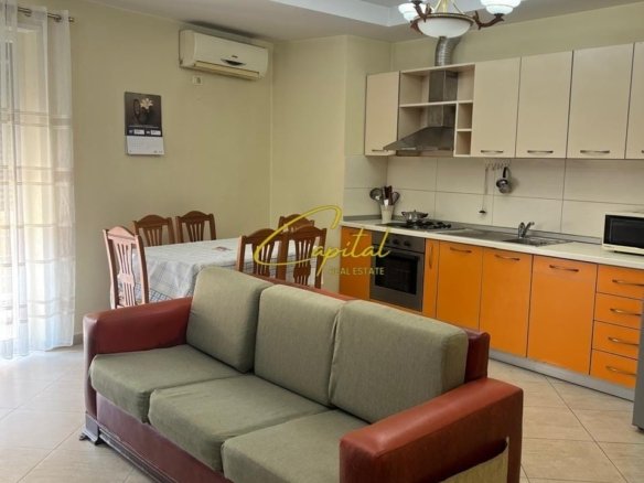 APARTAMENT ME QIRA 2+1 PAZARI I RI 700 EURO
