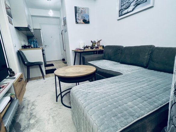APARTAMENT ME QIRA 1+1 ALI DEMI 40.000 LEKE