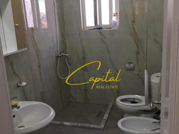 APARTAMENT ME QIRA 2+1 RRUGA FERIT XHAJKO 50.000 LEKE