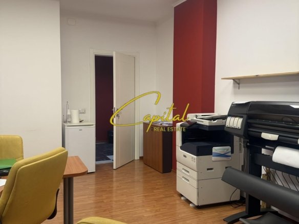 AMBIENT BIZNESI ME QIRA 60 M2 RRUGA E ELBASANIT 1.200 EURO
