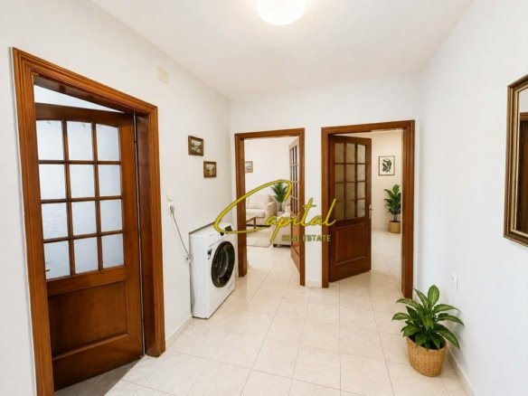 APARTAMENT ME QIRA 2+1 ALI DEMI 50.000 LEKE