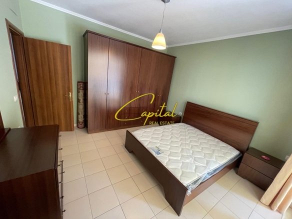 APARTAMENT ME QIRA 2+1 KOPSHTI ZOOLOGJIK 700 EURO