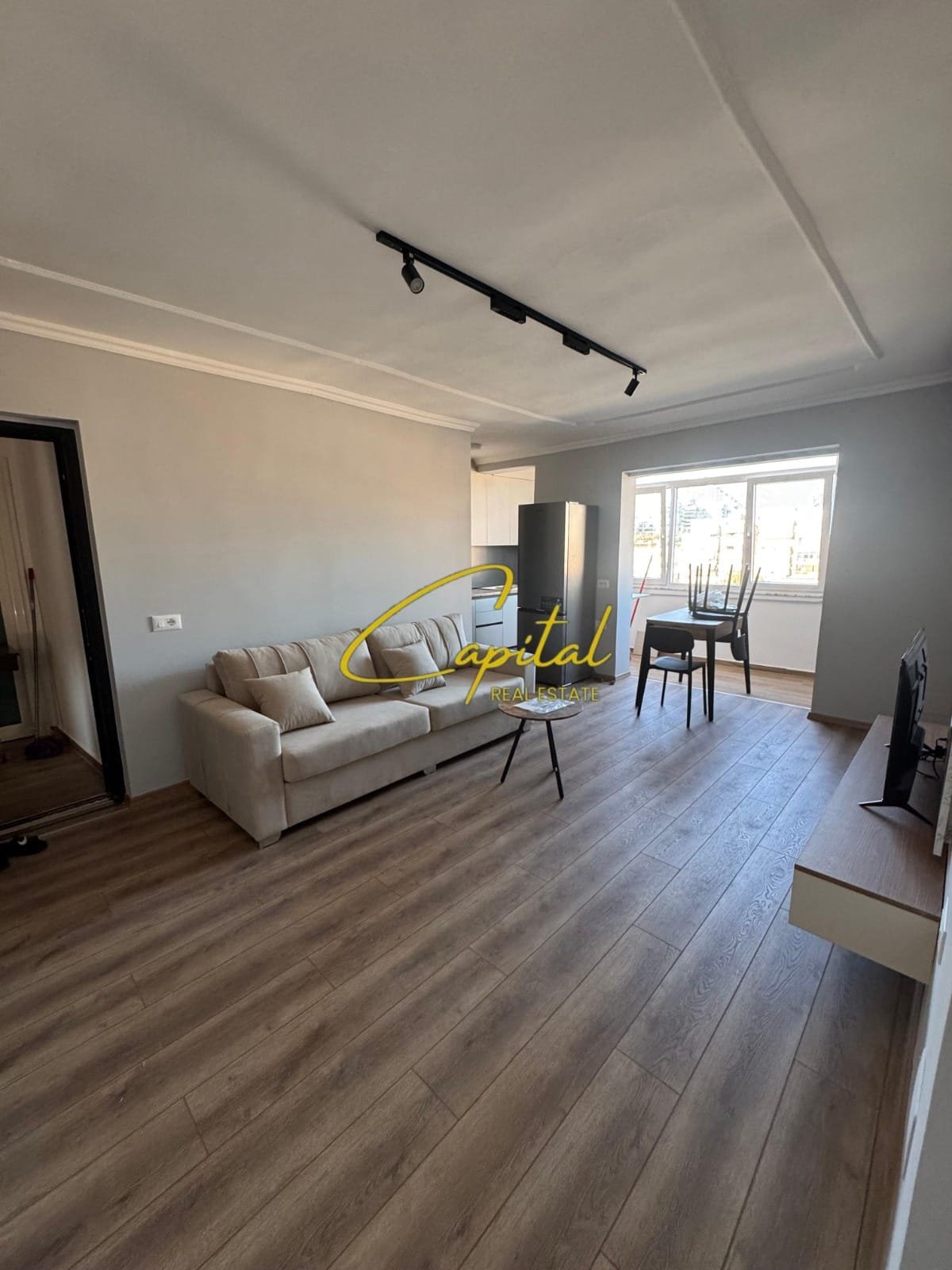 WhatsApp Image 2026-07-14 at 1.23.23 PM (1) APARTAMENT ME QIRA 1+1 VASIL SHANTO 650 EURO