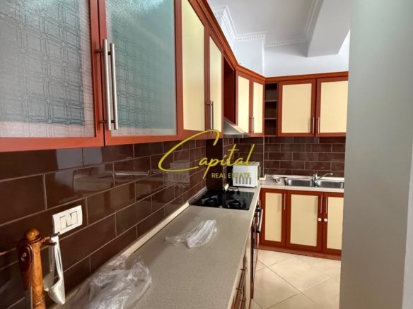 APARTAMENT ME QIRA 2+1 5 MAJI 50.000 LEKE
