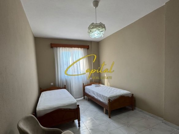 APARTAMENT ME QIRA 2+1 RRUGA E KAVAJES 50.000 LEKE