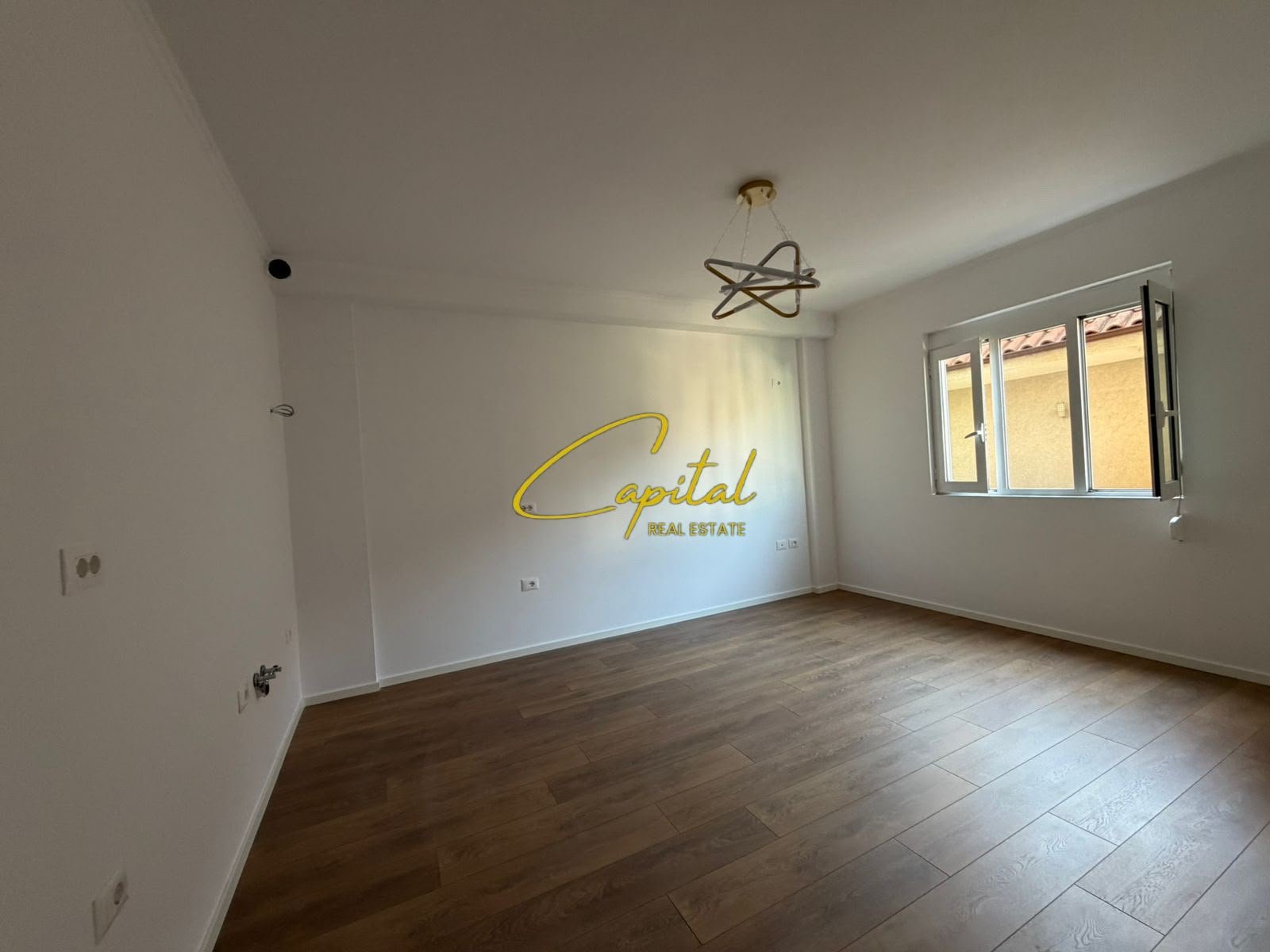 WhatsApp Image 2026-07-15 at 9.44.35 AM (2) SHITET APARTAMENT 1+1 RRUGA DRITAN HOXHA 108.000 EURO