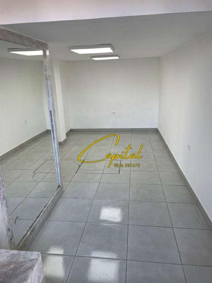 WhatsApp Image 2026-07-17 at 10.51.01 AM (1) AMBIENT BIZNESI ME QIRA 90 M2 SELVIA 500 EURO