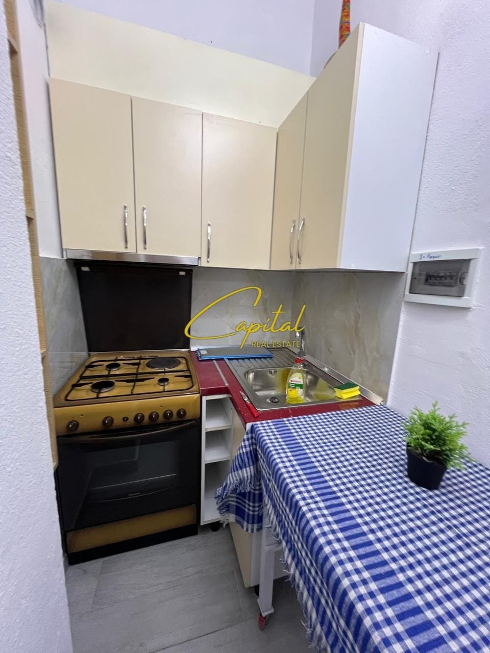 WhatsApp Image 2026-07-17 at 11.42.25 AM (1) GARSONIERE ME QIRA 50 M2 ISH PARKU 40.000 LEKE