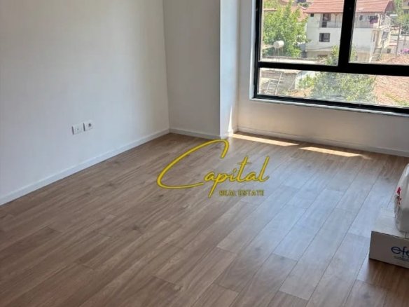 APARTAMENT ME QIRA 1+1 5 MAJI 40.000 LEKE