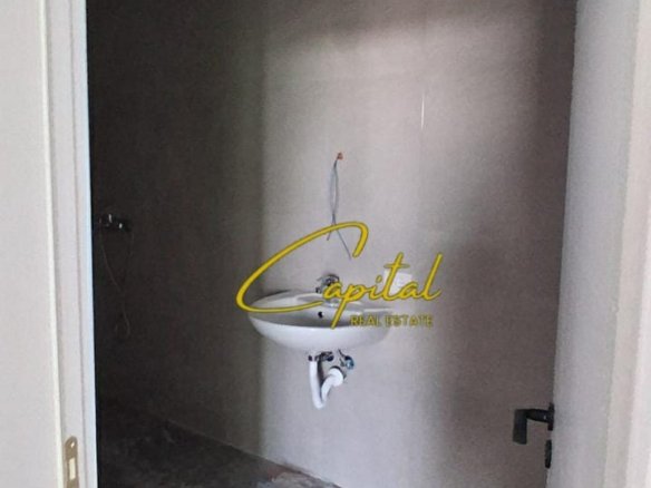 APARTAMENT ME QIRA 2+1+2 5 MAJI 50.000 LEKE
