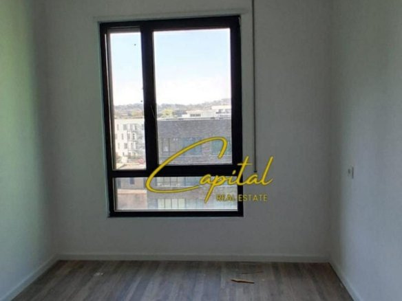 APARTAMENT ME QIRA 2+1+2 5 MAJI 50.000 LEKE
