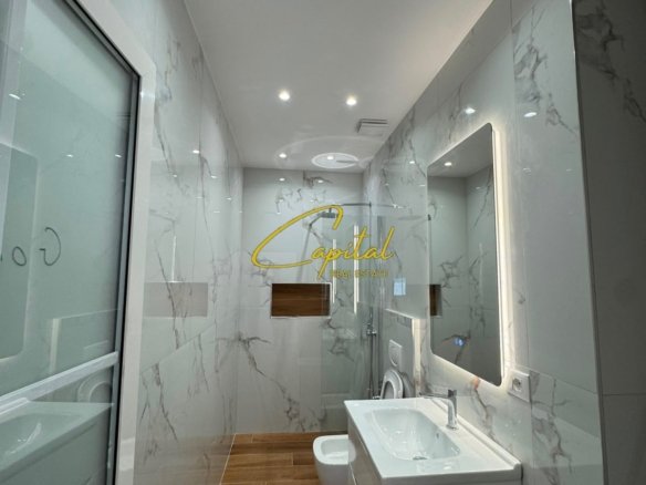 SHITET APARTAMENT 2+1 PAZARI I RI 168.000 EURO