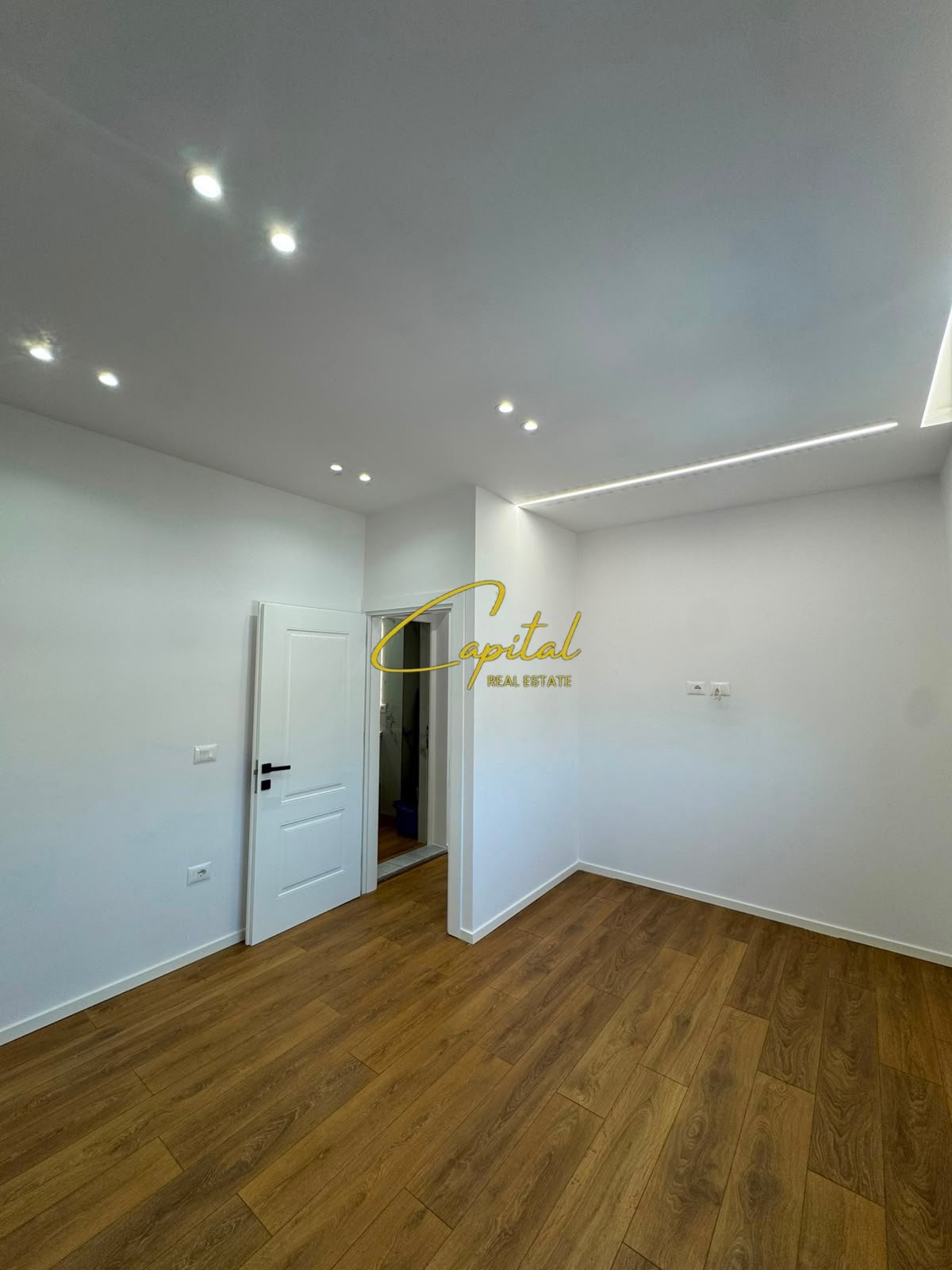 WhatsApp Image 2026-07-20 at 4.33.02 PM (1) SHITET APARTAMENT 2+1 PAZARI I RI 168.000 EURO