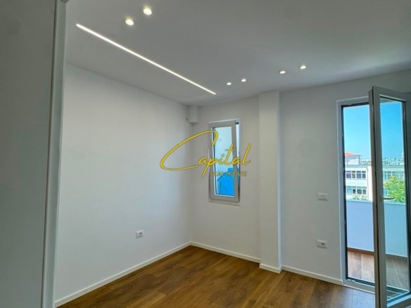 SHITET APARTAMENT 2+1 PAZARI I RI 168.000 EURO