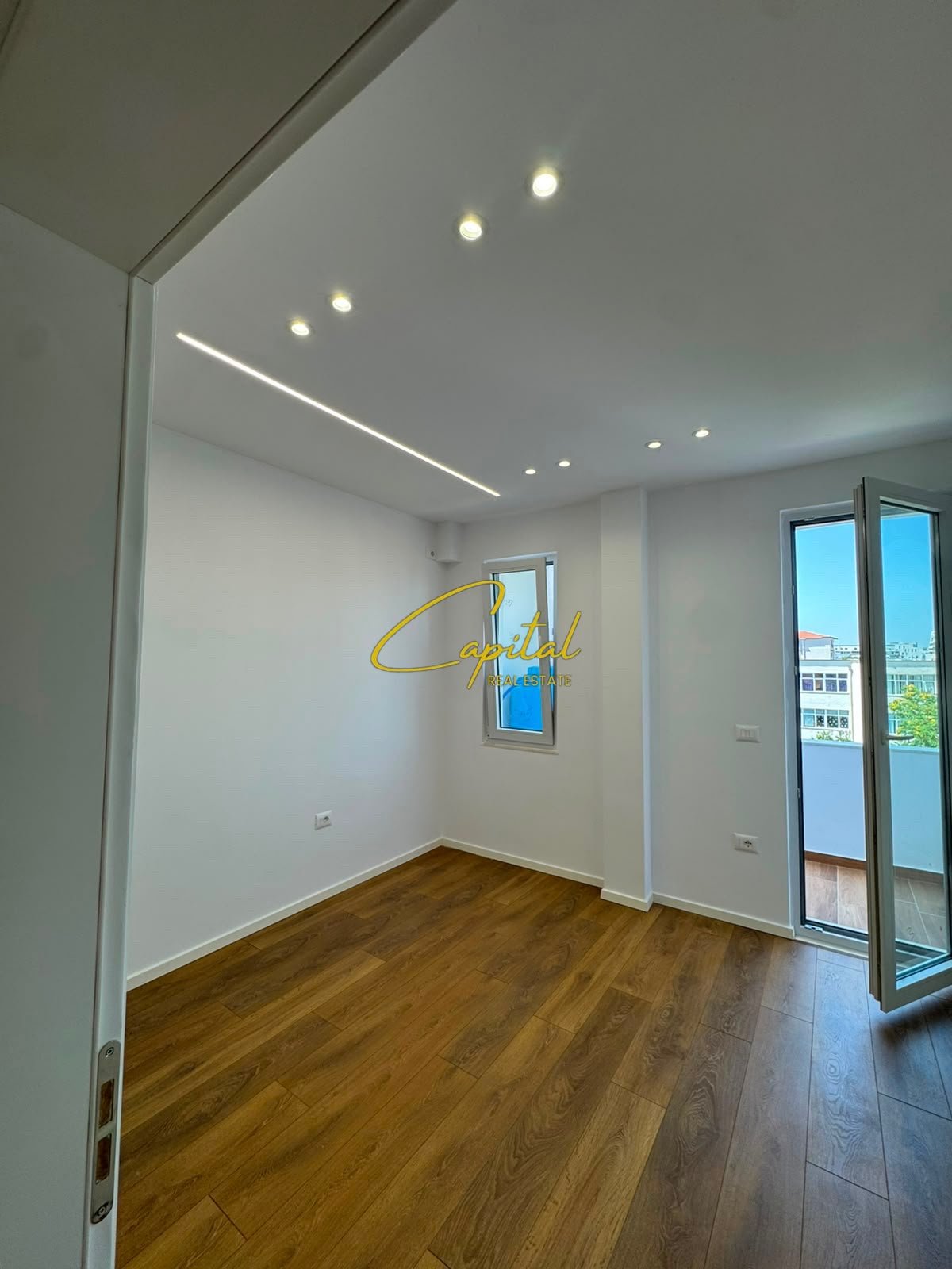 WhatsApp Image 2026-07-20 at 4.33.02 PM (2) SHITET APARTAMENT 2+1 PAZARI I RI 168.000 EURO