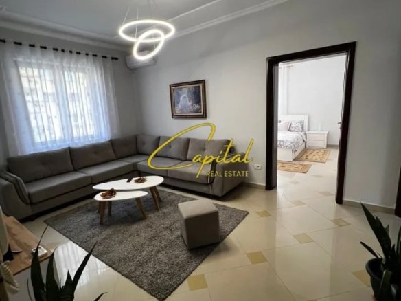 APATAMENT ME QIRA 1+1 SHKOLLA E BALETIT 700 EURO