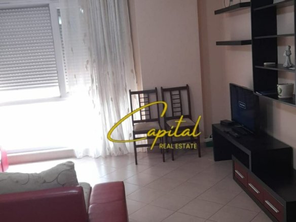 APARTAMENT ME QIRA 1+1 ISH TRGEU ELEKTRIK 55.000 LEKE