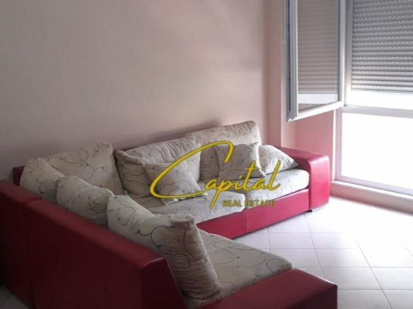APARTAMENT ME QIRA 1+1 ISH TRGEU ELEKTRIK 55.000 LEKE