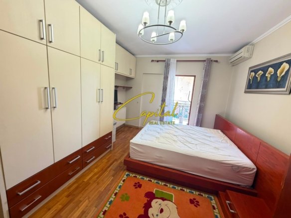 APARTAMENT ME QIRA 2+1+2 ISH STACIONI TRENIT 85.000 LEKE