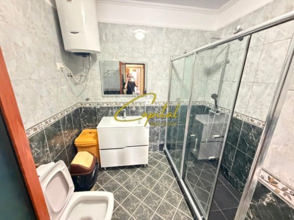 APARTAMENT ME QIRA 2+1+2 ISH STACIONI TRENIT 85.000 LEKE