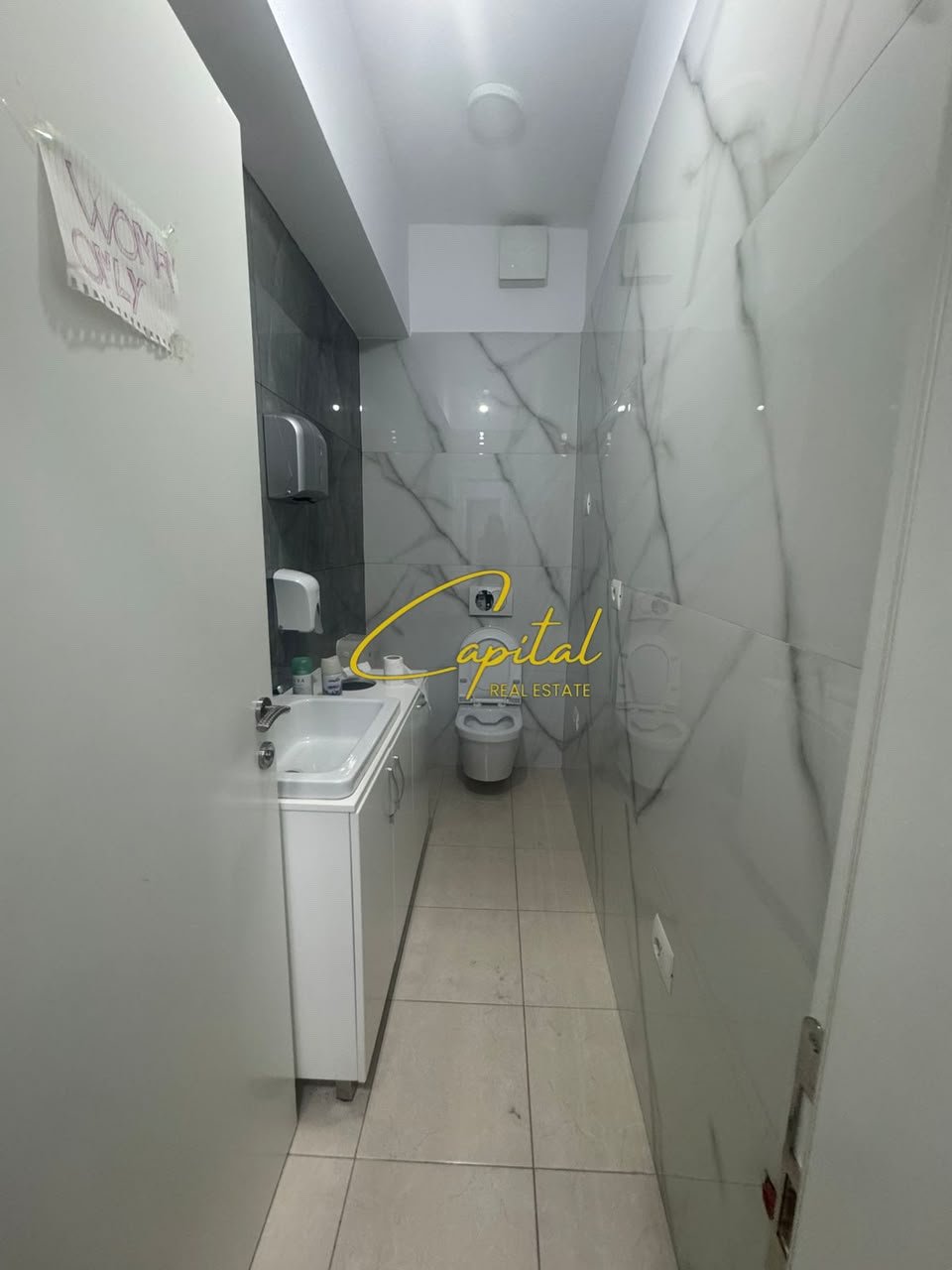 AMBIENT BIZNESI ME QIRA 85 M2 RRUGA E KAVAJES 80.000 LEKE