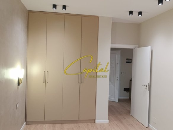 APARTAMENT ME QIRA 1+1 RRUGA E KAVAJES 80.000 LEKE