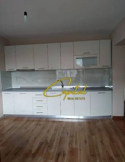 APARTAMENT ME QIRA 1+1 21 DHJETORI 600 EURO