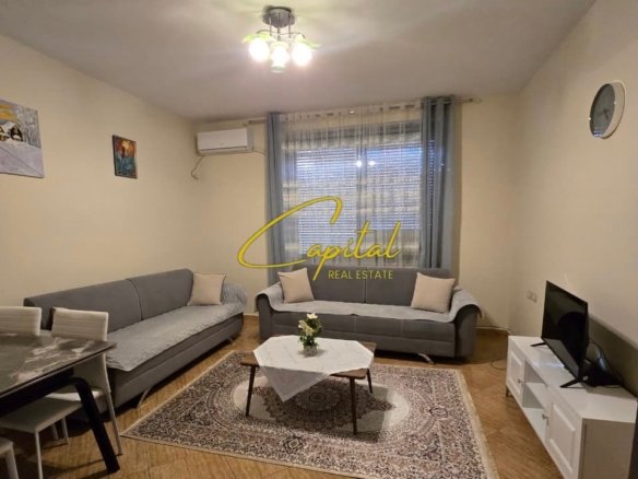 APARTAMENT ME QIRA 2+1 RRUGA E KOSOVAREVE 800 EURO
